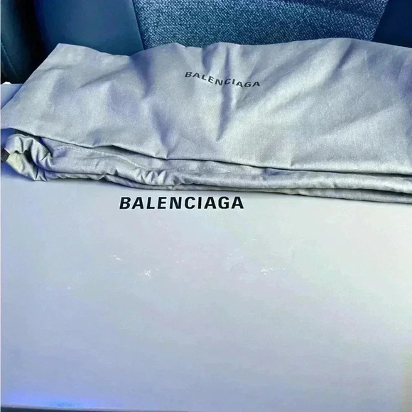 NIB Balenciaga Unisex Track Neoprene Rubber Velcro Strap Sandals White 8 - Picture 12 of 13